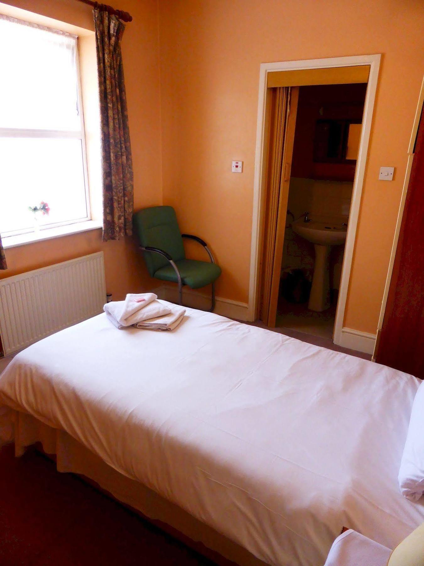 Hotel Dinara Birmingham Luaran gambar
