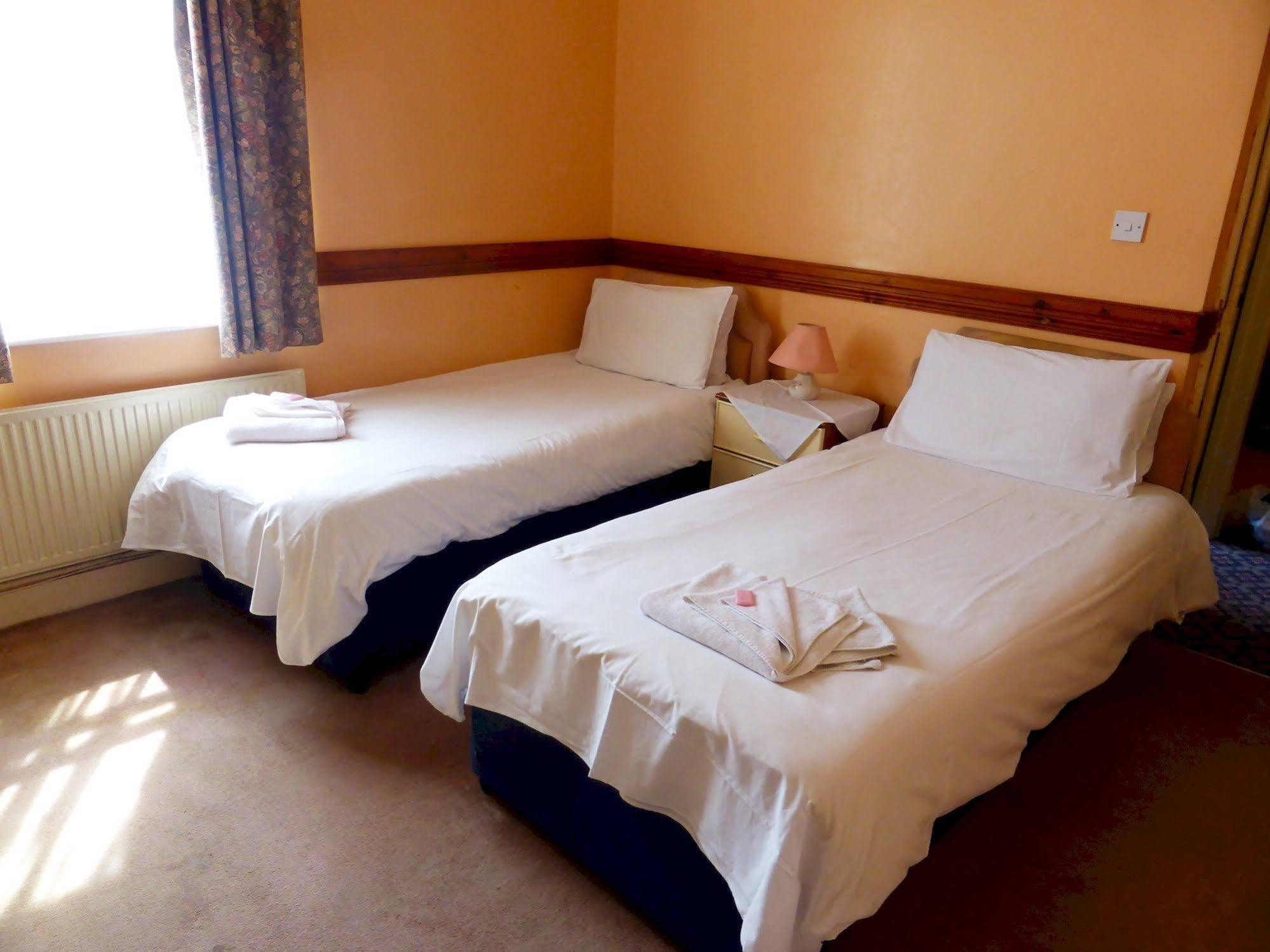 Hotel Dinara Birmingham Luaran gambar