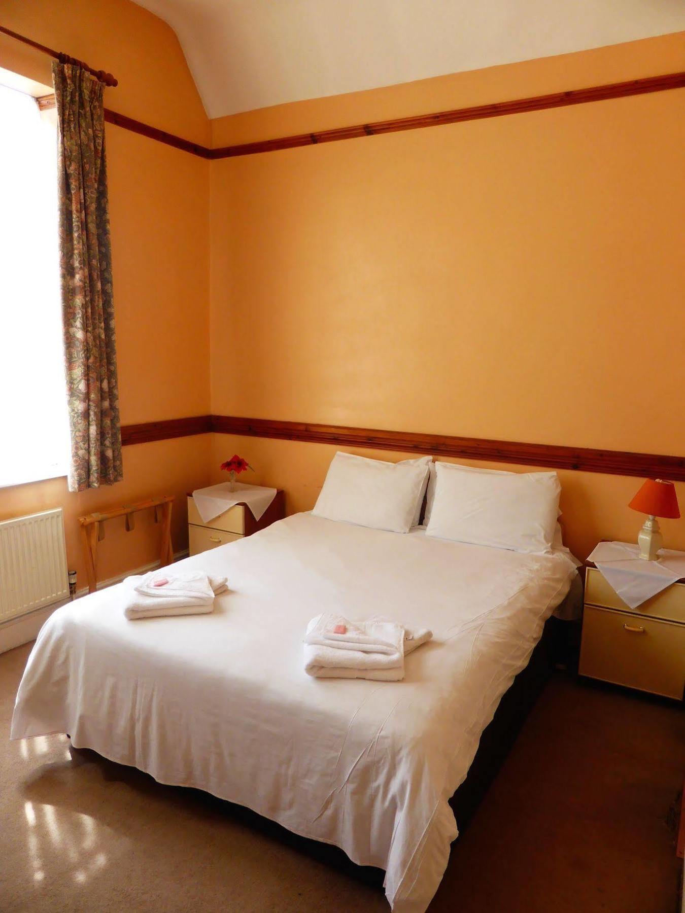 Hotel Dinara Birmingham Luaran gambar